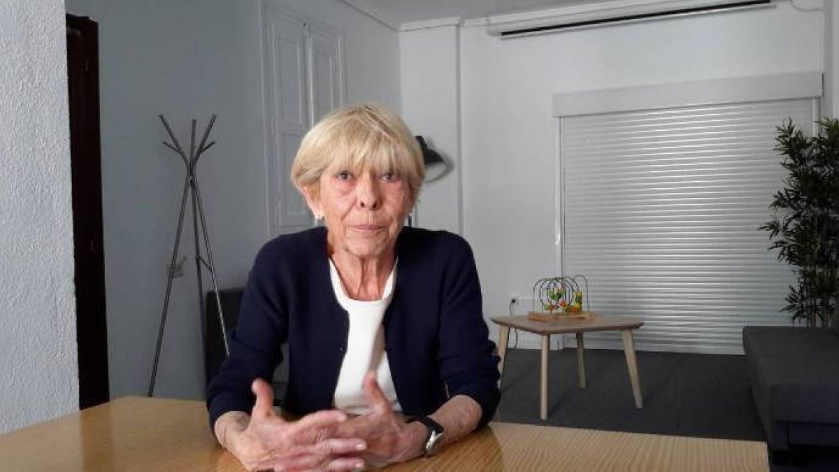 Compromís acusa a María Consuelo Reyna de "blanquear" la violencia durante la transición y le "exige" que pida disculpas
