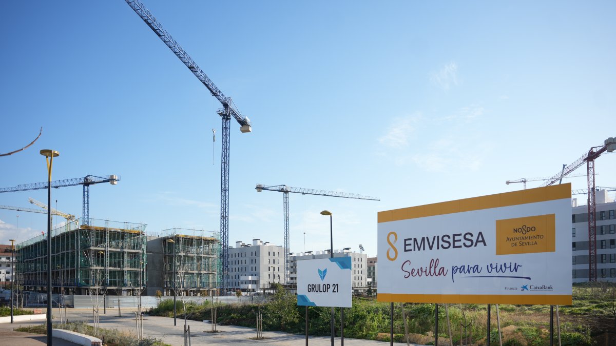 Vía libre para la construcción de más viviendas protegidas en Granada y Sevilla