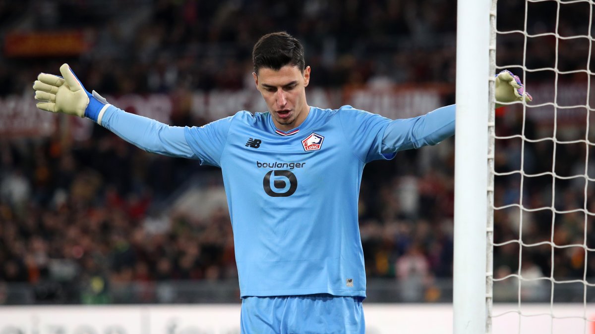 Un portero para tres penales seguidos y le da la victoria a su equipo en la Europa League