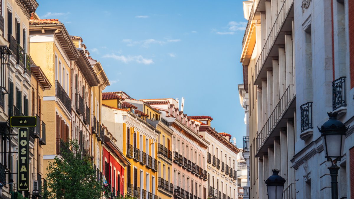 Confirmado por los registradores: las compraventas de viviendas caen un 3,5% mientras las hipotecas siguen subiendo