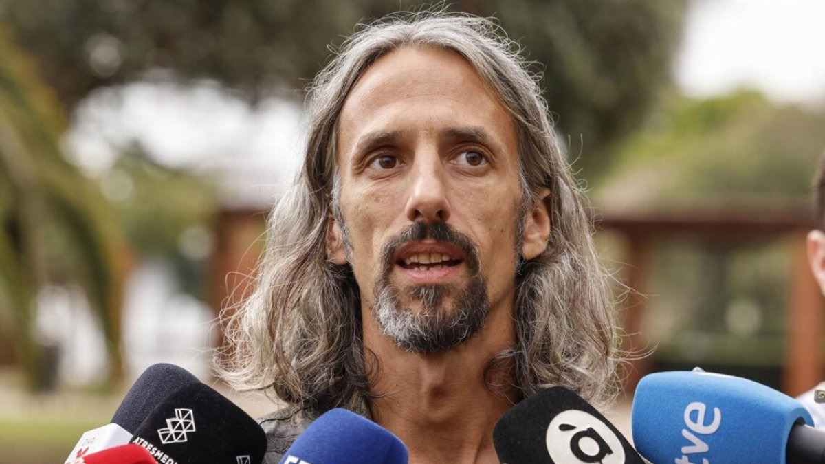 El diputado de Compromís de la flotilla dice que sufrieron "como en Auschwitz" y desata la indignación