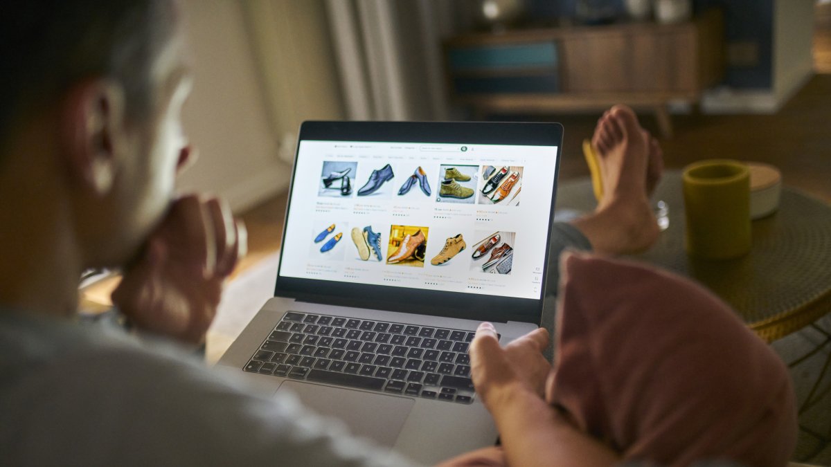 Navidad con rebajas más flojas: la guerra de aranceles y la inflación encarecen las compras online