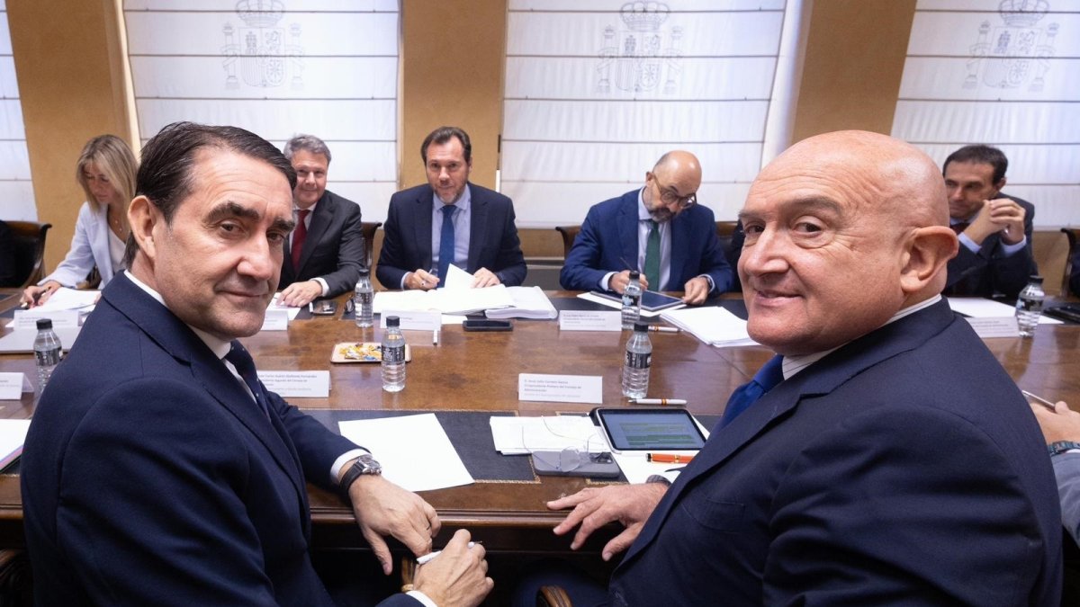 El Ayuntamiento de Valladolid y la Junta se enfrentan a Óscar Puente por la disolución de la SVAV