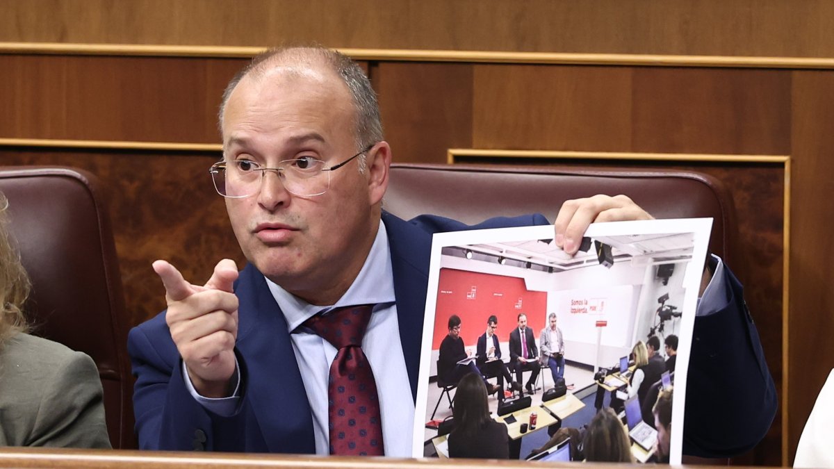 Tellado desarma la charcutería del PSOE: "si los billetes de 500 son chistorras, los que los reciben son chorizos"