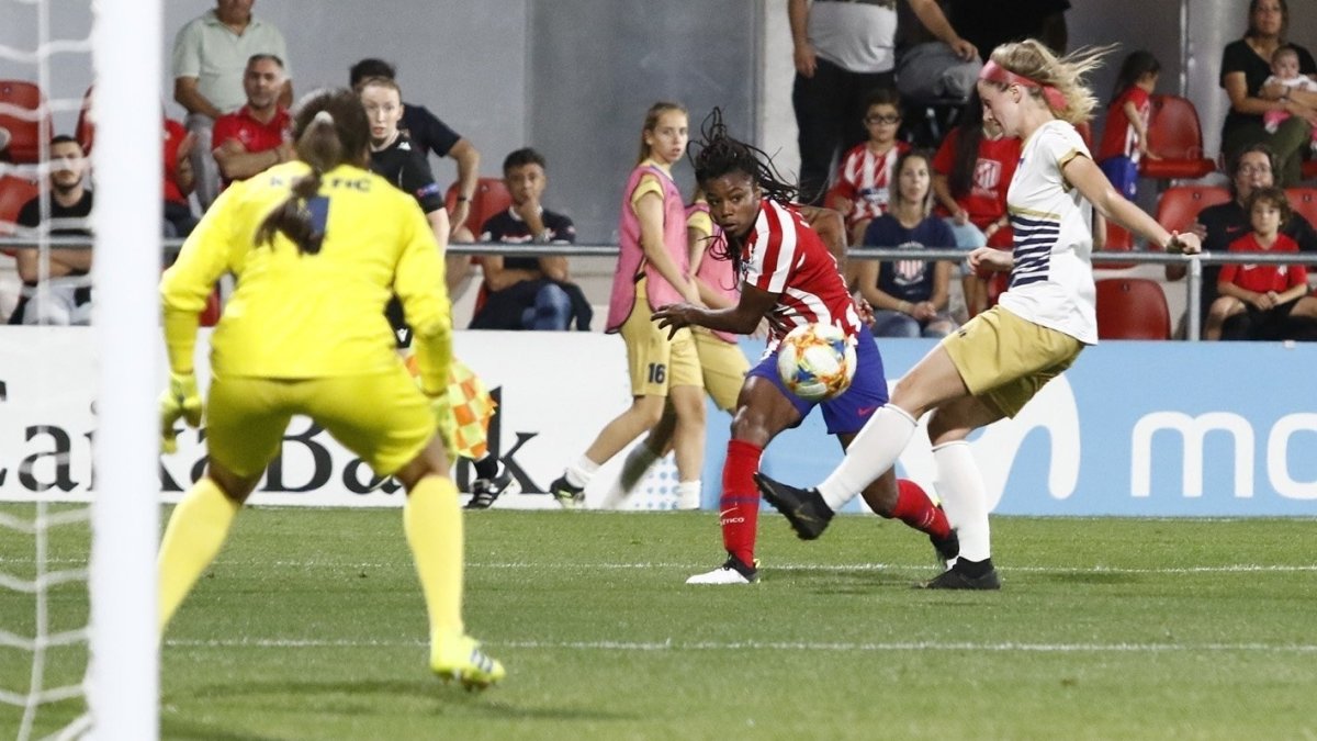 TVE presume de feminista mientras da la patada al fútbol femenino: adiós a las retransmisiones