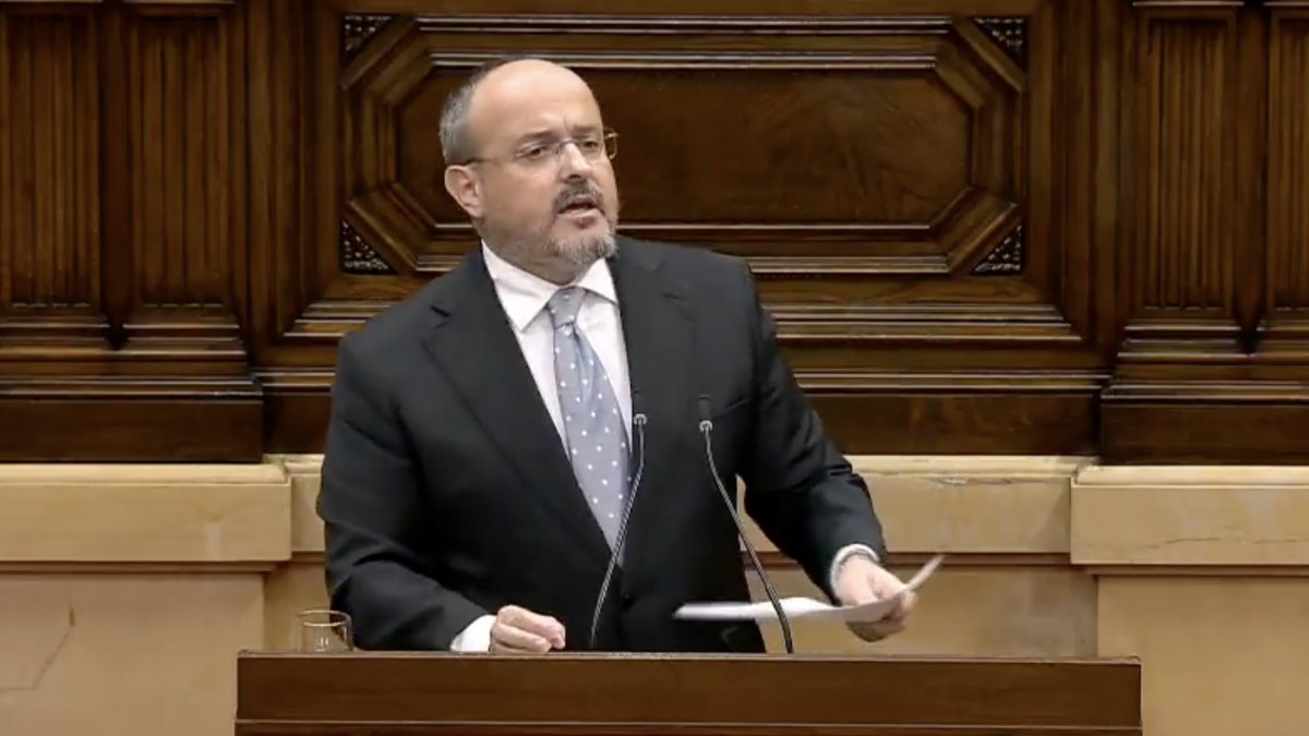 Illa sale temblando tras el repaso de Alejandro Fernández: "el yerno ideal se convierte en Chucky el muñeco diabólico"