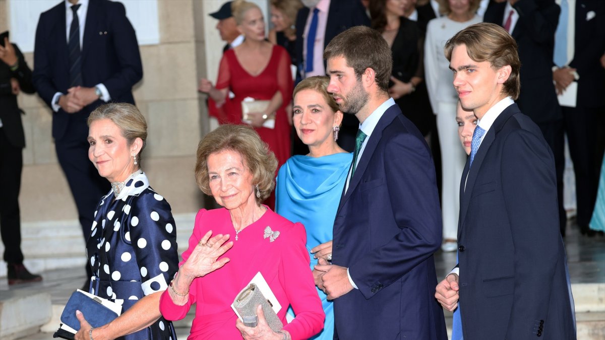 El Rey Felipe cierra el ala norte de Zarzuela y pone ahora en la calle a los Urdangarin