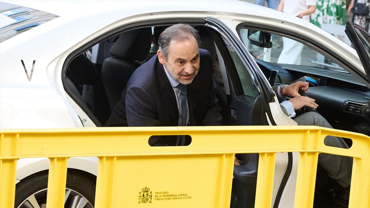 La UCO remata a Ábalos y Koldo acreditando la orgia y lo que ocurrió en el Parador de Teruel