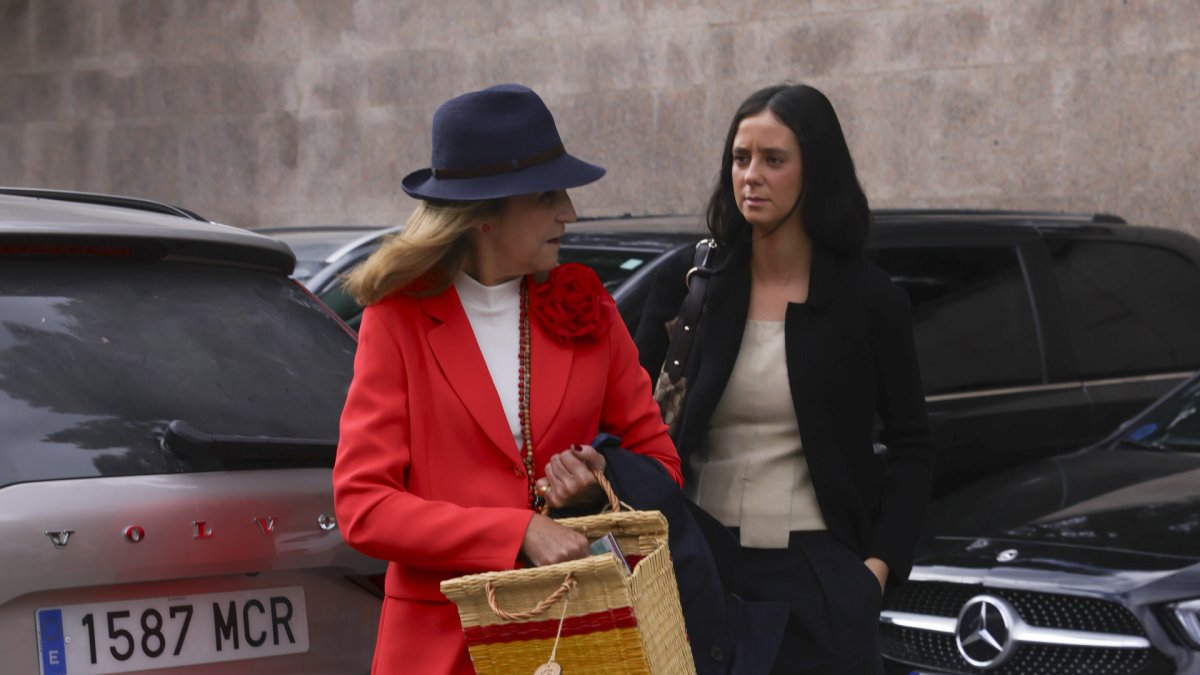 El plan de la Infanta Elena y Victoria Federica: pasan de la Familia Real y del Día de la Hispanidad