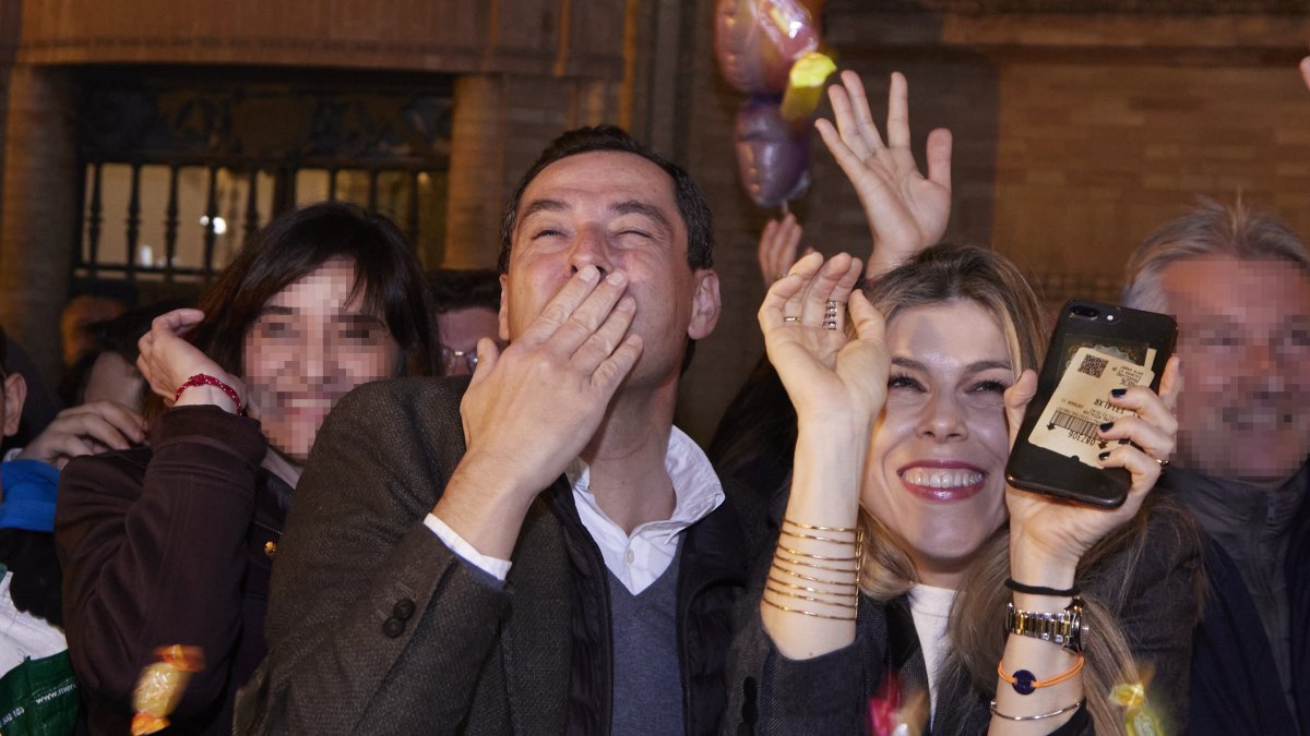 La izquierda fracasa al tachar de racismo que Moreno se pinte de negro para encarnar al rey Baltasar
