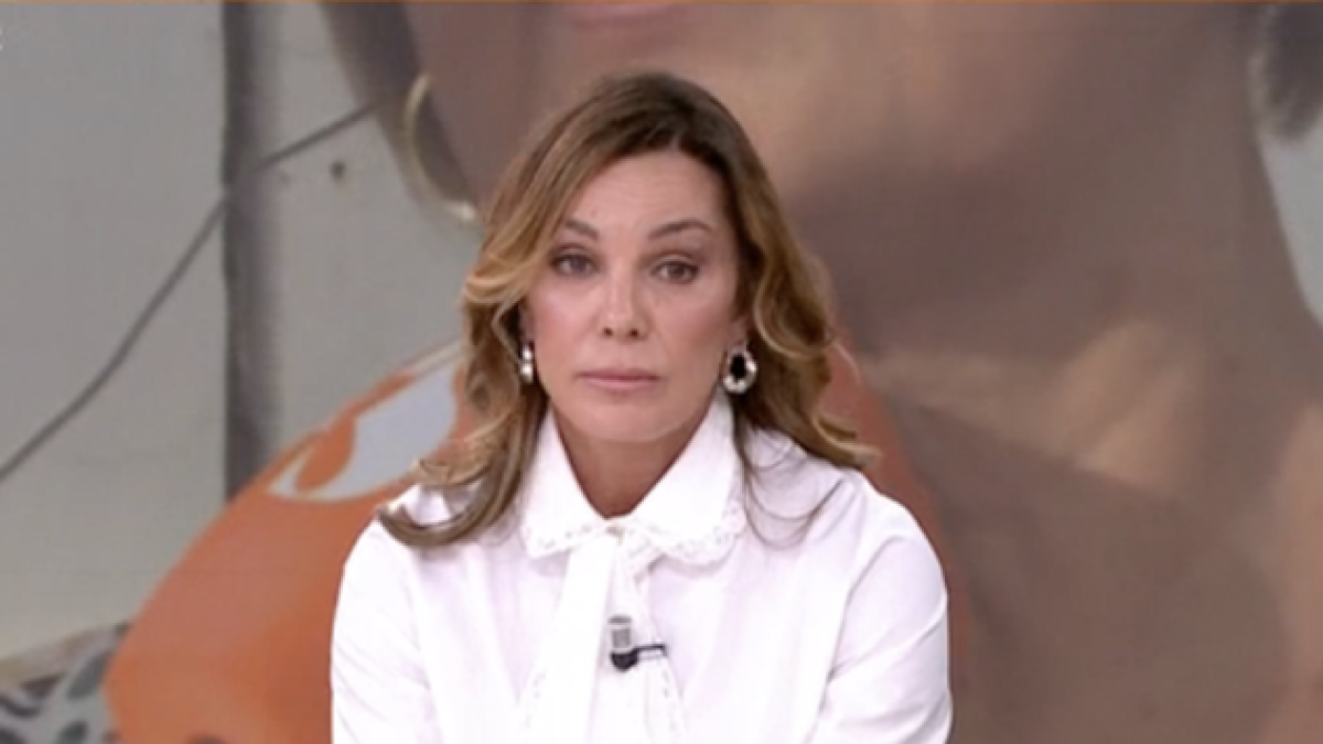 Cómo empezó su "espiral de autodestrucción": Mar Flores vuelve a "vender" a su hijo Carlo Costanzia
