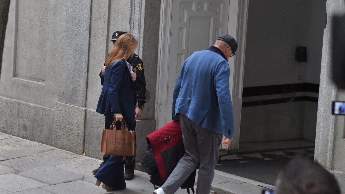 Koldo García llega al Supremo con una mochila por si entra en la cárcel: "soy precavido"