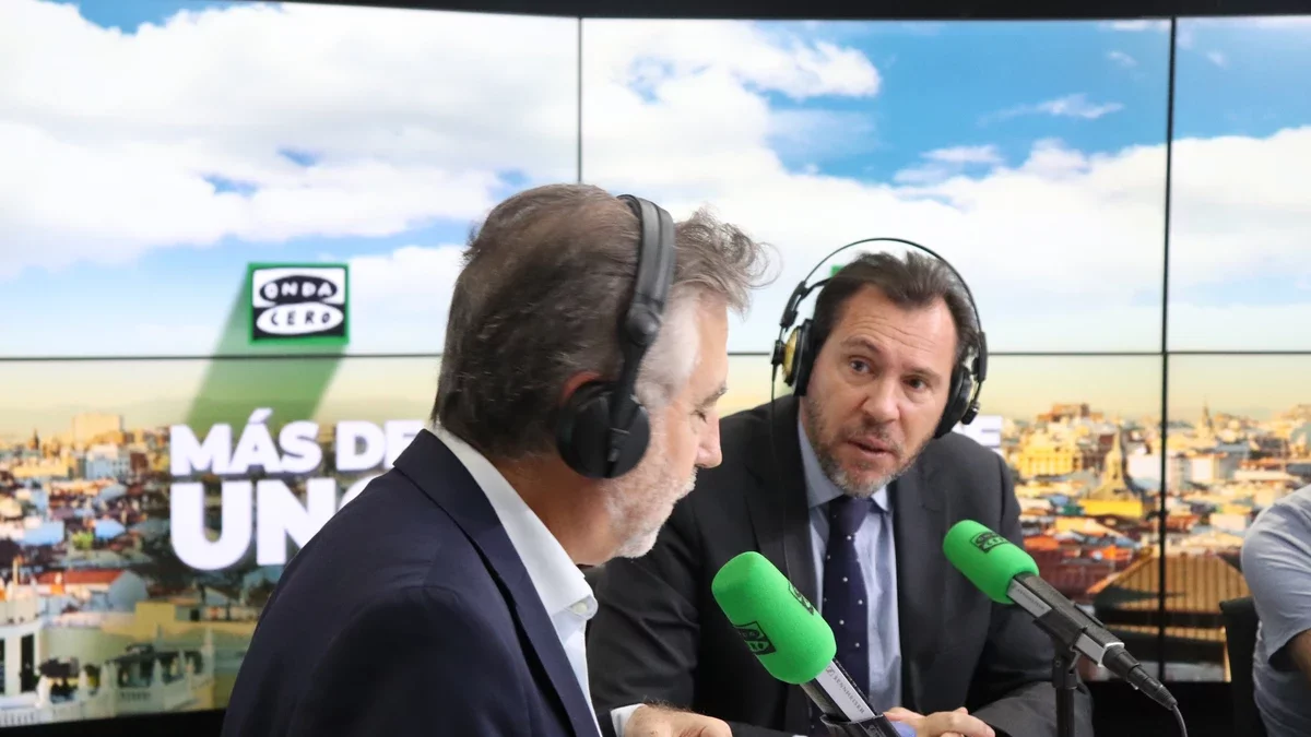 Óscar Puente mete la pata: se desmarca de Zapatero y tacha a Maduro de “autocrático”