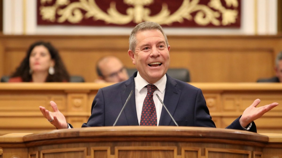Page se desmarca de Sánchez y proclama Castilla-La Mancha como 'isla de estabilidad' sin corrupción ni frentismo