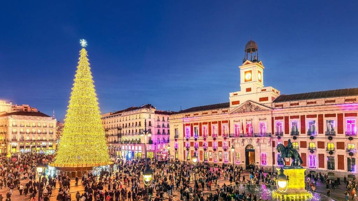 Luces, tradiciones y destinos económicos para cerrar 2025 con buen sabor de boca