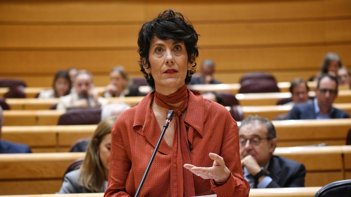 EN DIRECTO | El Gobierno recula con los autónomos: retira la subida de cuotas y propone un "alza mínima" sólo en 2026