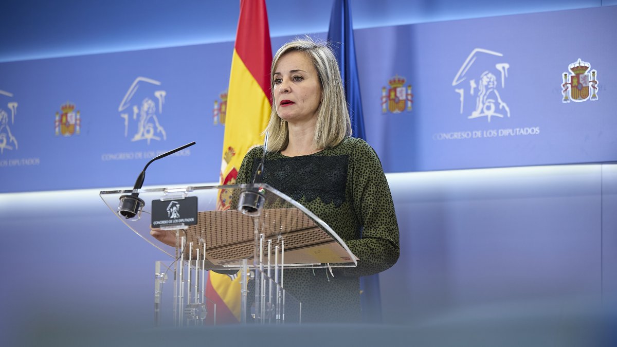 Sumar, socio del Gobierno, sugiere a la ministra de Vivienda que dimita