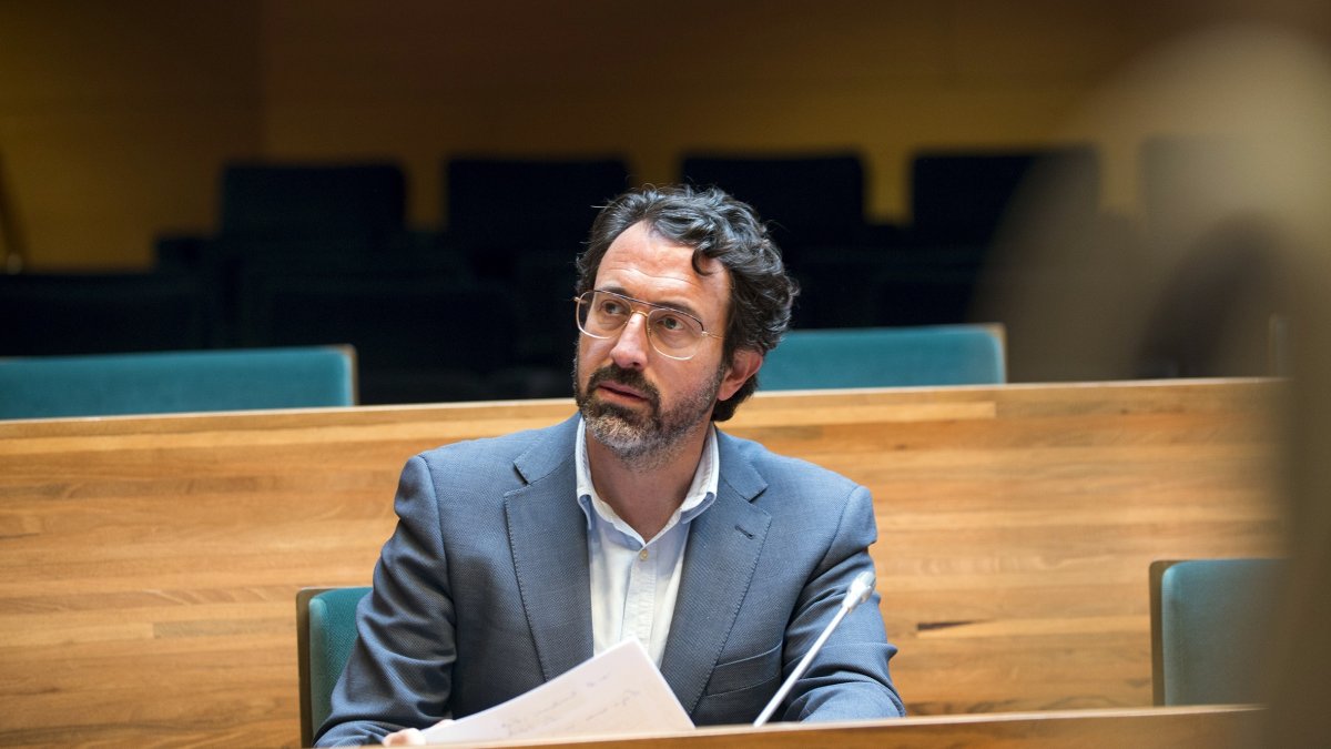La mano derecha de Diana Morant, Vicent Mascarell, vuelve a meterse en un lio por afirmar que: "PP y Vox son ETA"
