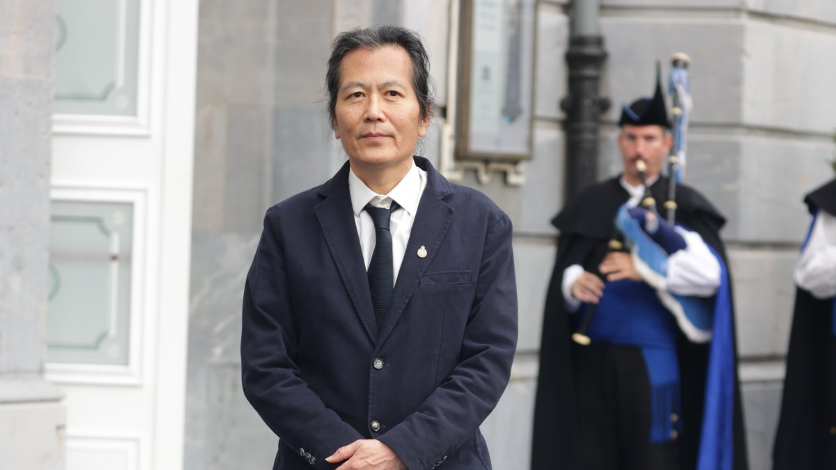 Byung-Chul Han, Premio Princesa de Asturias de Comunicación y Humanidades, a su llegada al Teatro Campoamor para asistir a la ceremonia de entrega de los 'Premios Princesa de Asturias 2025'