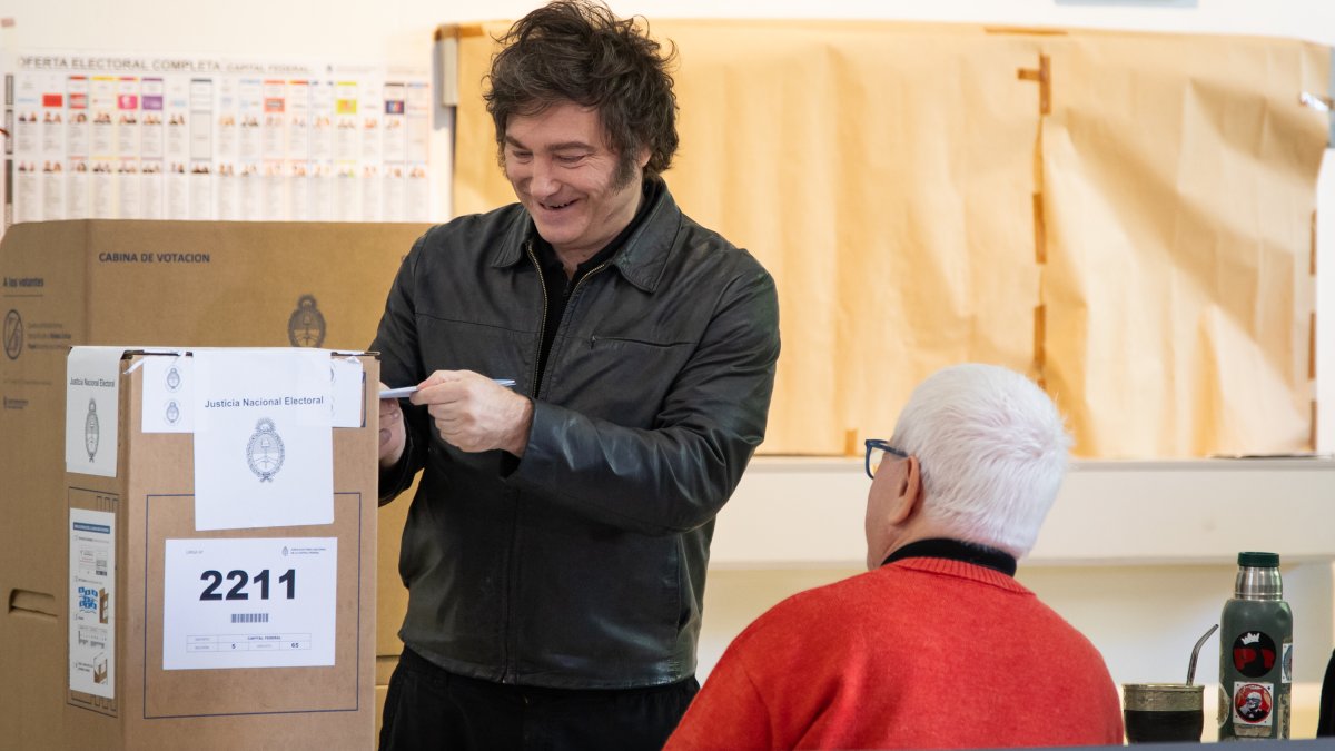 Javier Milei se ha impuesto en las elecciones legislativas de Argentina