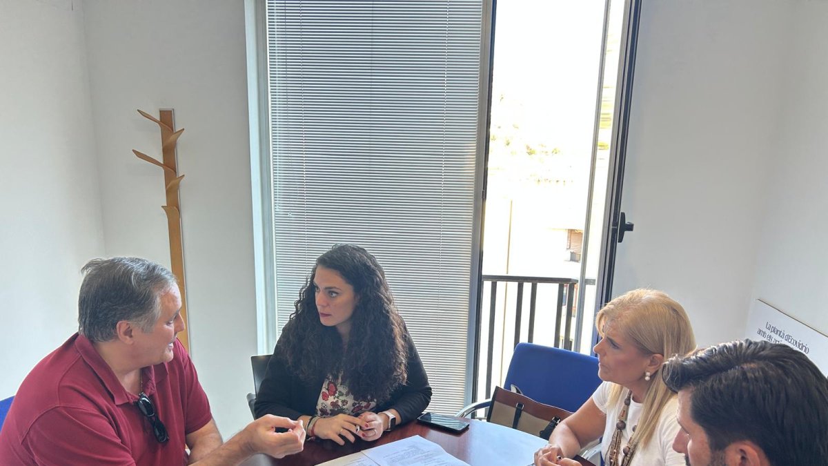 Reunión entre Cutanda, Robledillo y Llopis