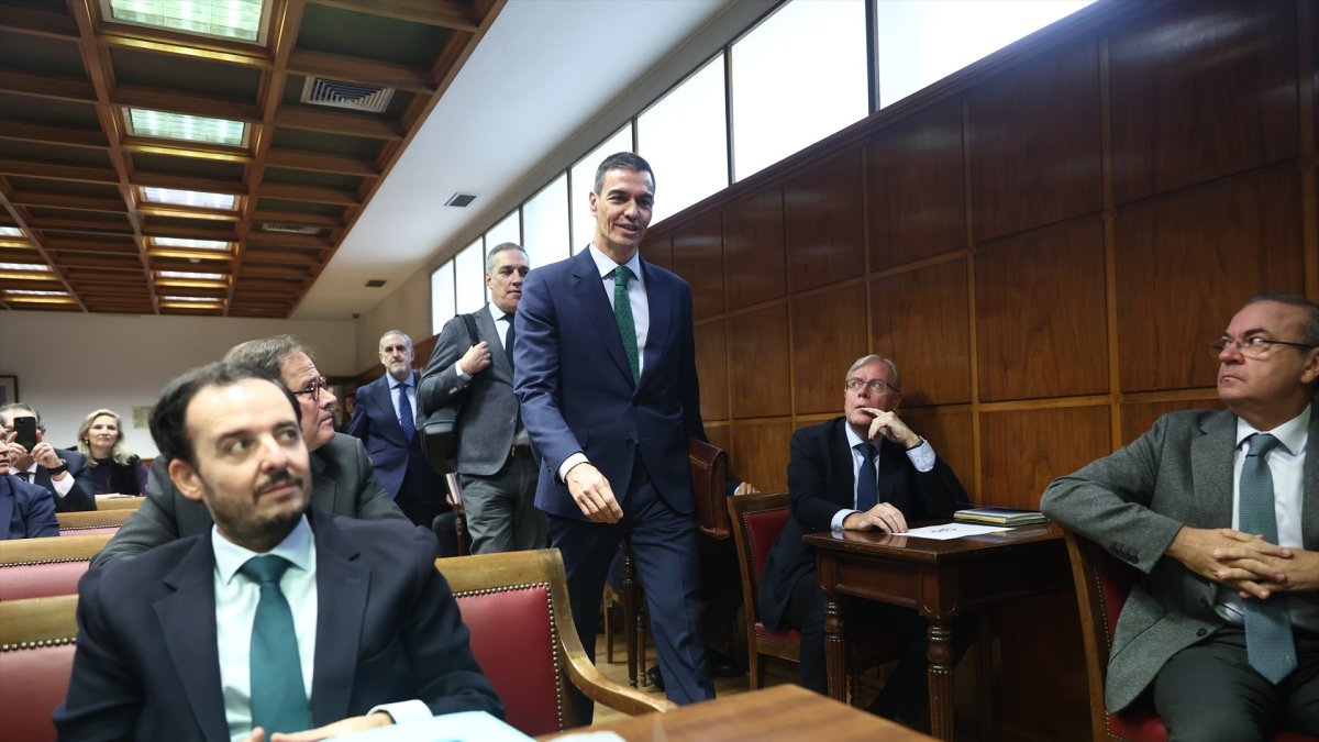 Pedro Sánchez, a su llegada a la Comisión de Investigación sobre el 'caso Koldo'.