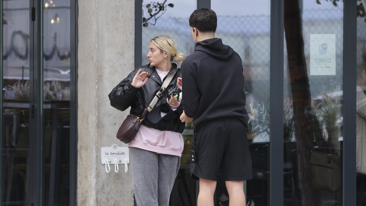 Rocio Flores, muy molesta con su madre, Rocío Carrasco.


******EXCLUSIVE**********