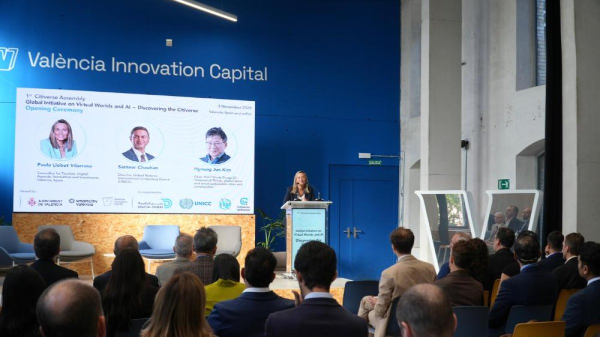Momento de la inauguración de la 1st Citiverse Assembly en València