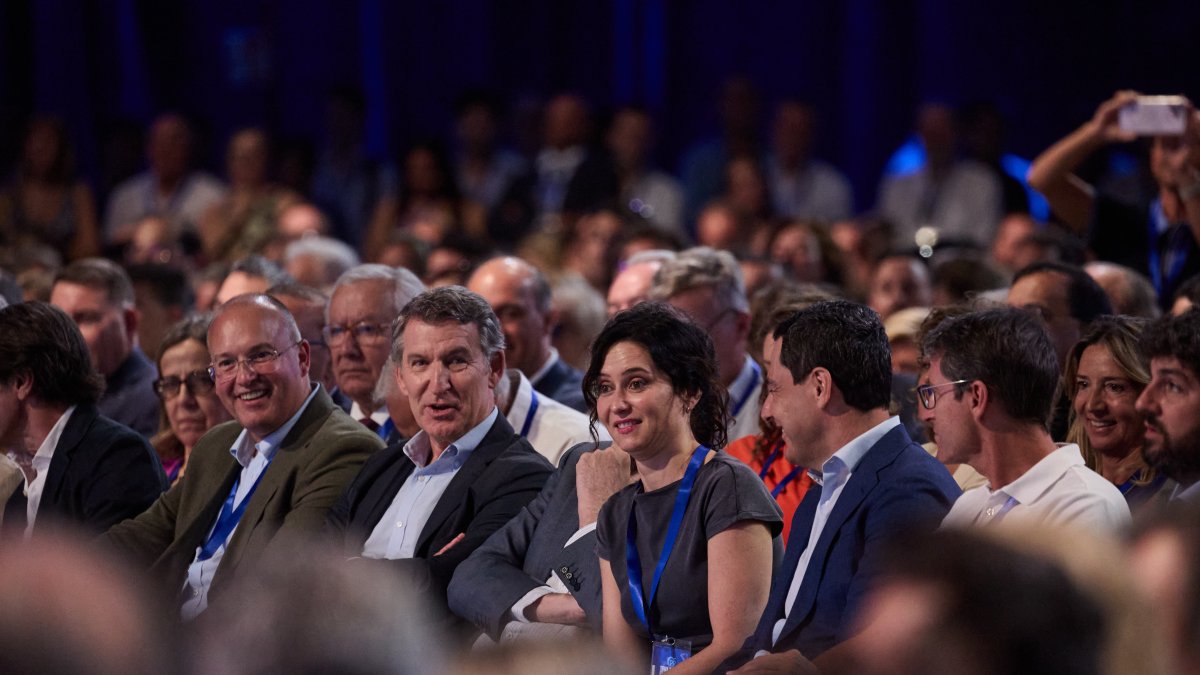 Feijóo, Moreno, Ayuso, Tellado y otros dirigentes del PP en una imagen de archivo.