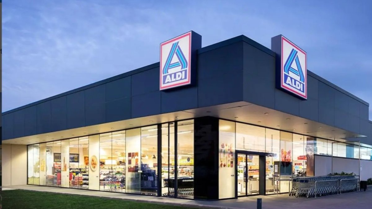 
                Nuevo Aldi en el Eixample: abre en el local que durante años ocupó Mercadona
             