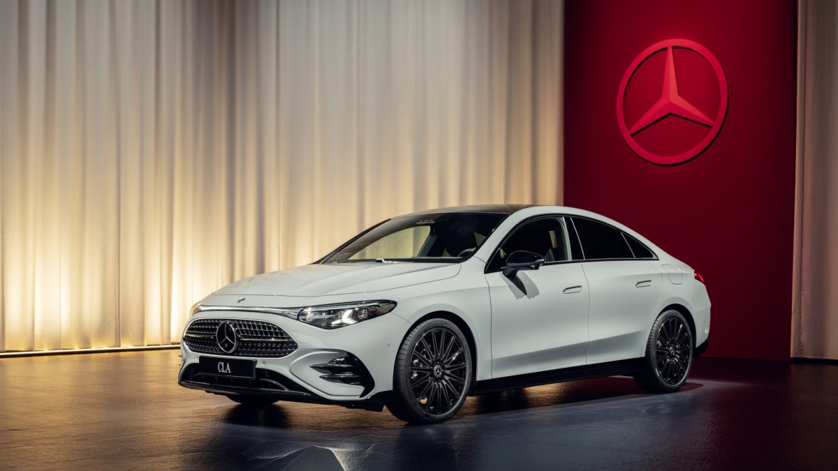 Mercedes Benz CLA
The all-new Mercedes-Benz CLA with high-tech hybrid combustion engine