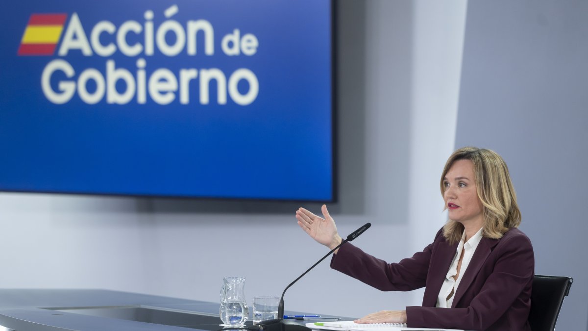 La portavoz del Gobierno, Pilar Alegría, anuncia la nueva dirección de Artes Escénicas