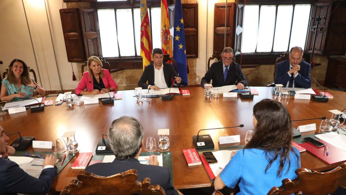 Imagen archivo del pleno del Consell
REMITIDA / HANDOUT por GVA
Fotografía remitida a medios de comunicación exclusivamente para ilustrar la noticia a la que hace referencia la imagen, y citando la procedencia de la imagen en la firma
05/8/2025