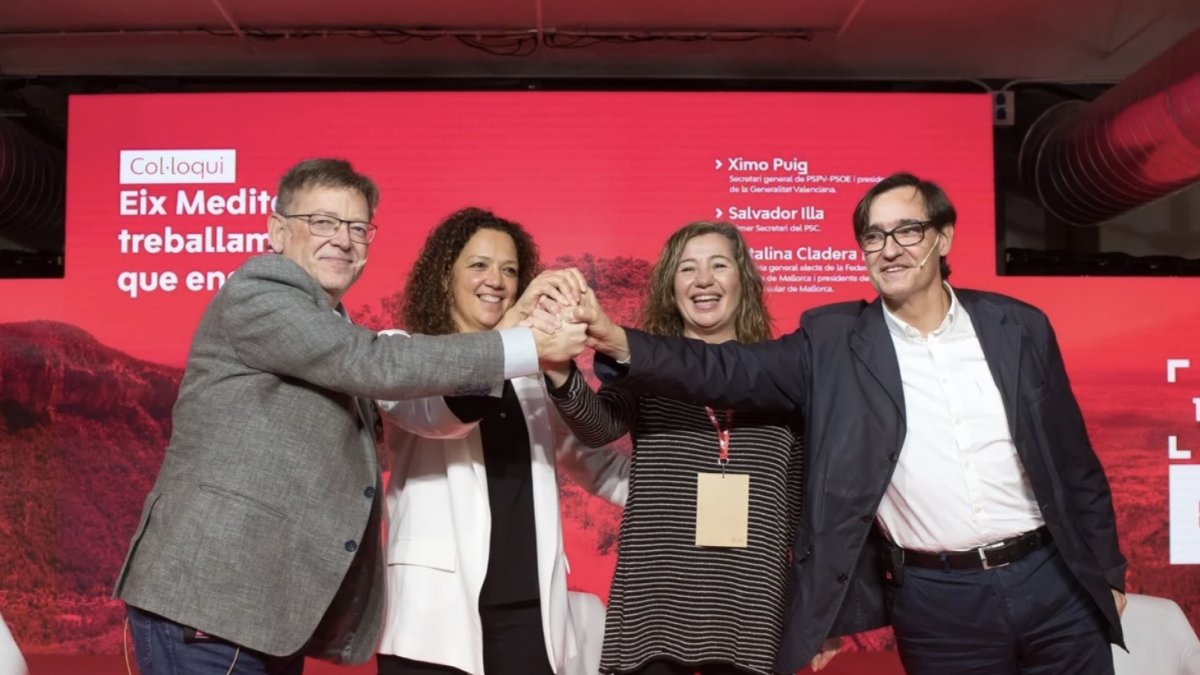 Ximo Puig y Salvador Illa con Francina Armengol