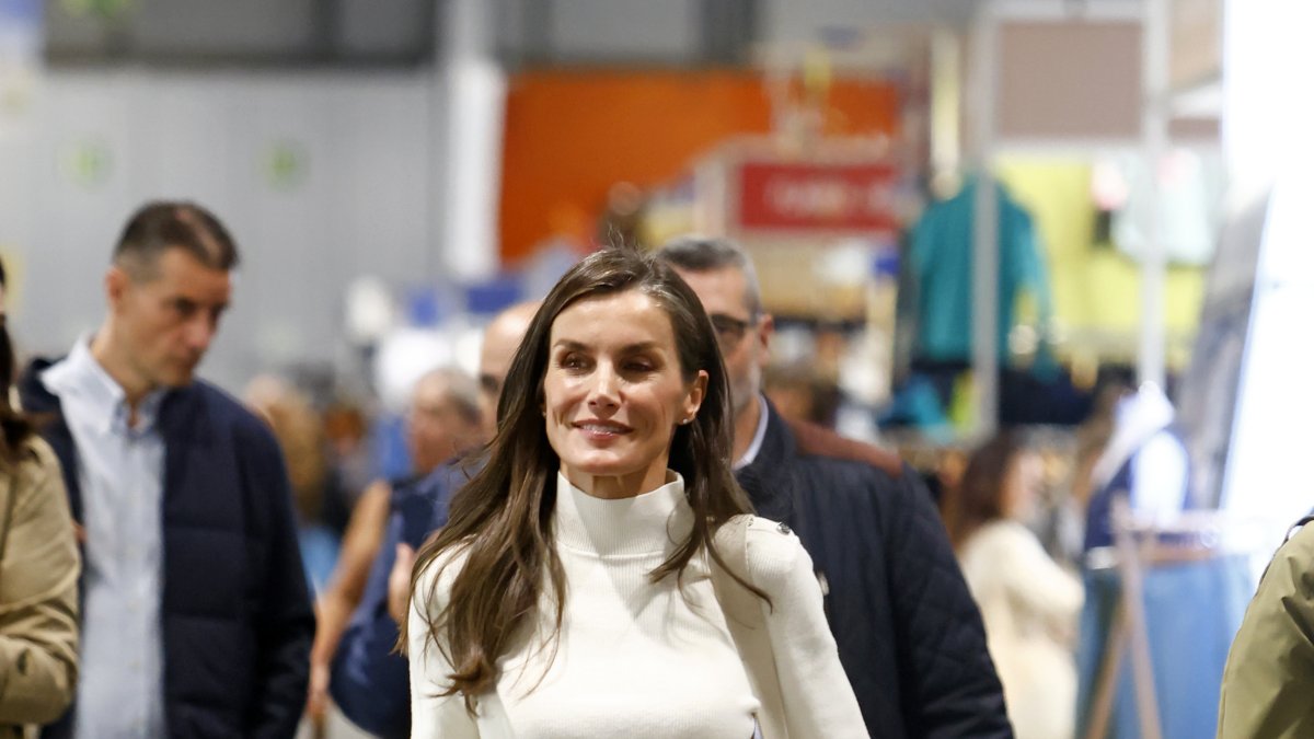 Doña Letizia durante su visita a la feria BioCultura, celebrada en Madrid