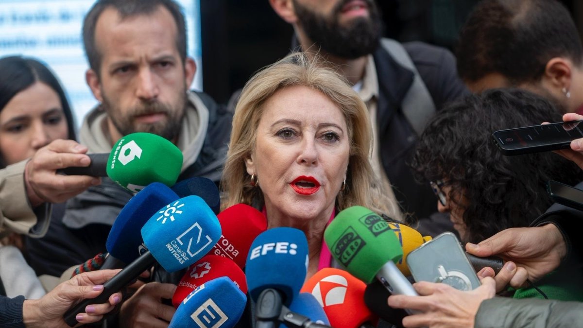 La consejera de Economía, Hacienda, Fondos Europeos y Diálogo Social y portavoz del Gobierno andaluz, Carolina España, este lunes en Madrid.