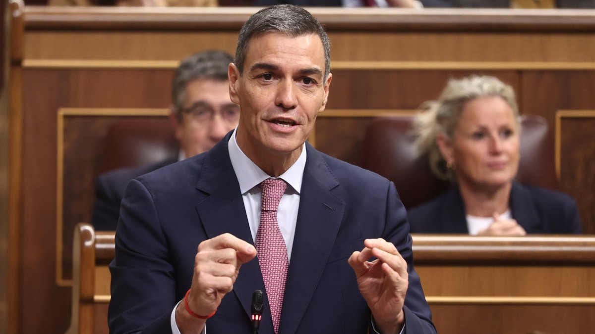 ¡El presidente del Gobierno, Pedro Sánchez, interviene durante una sesión de control al Gobierno, en el Congreso de los Diputados, a 19 de noviembre de 2025, en Madrid.
Europa Press
19/11/2025
