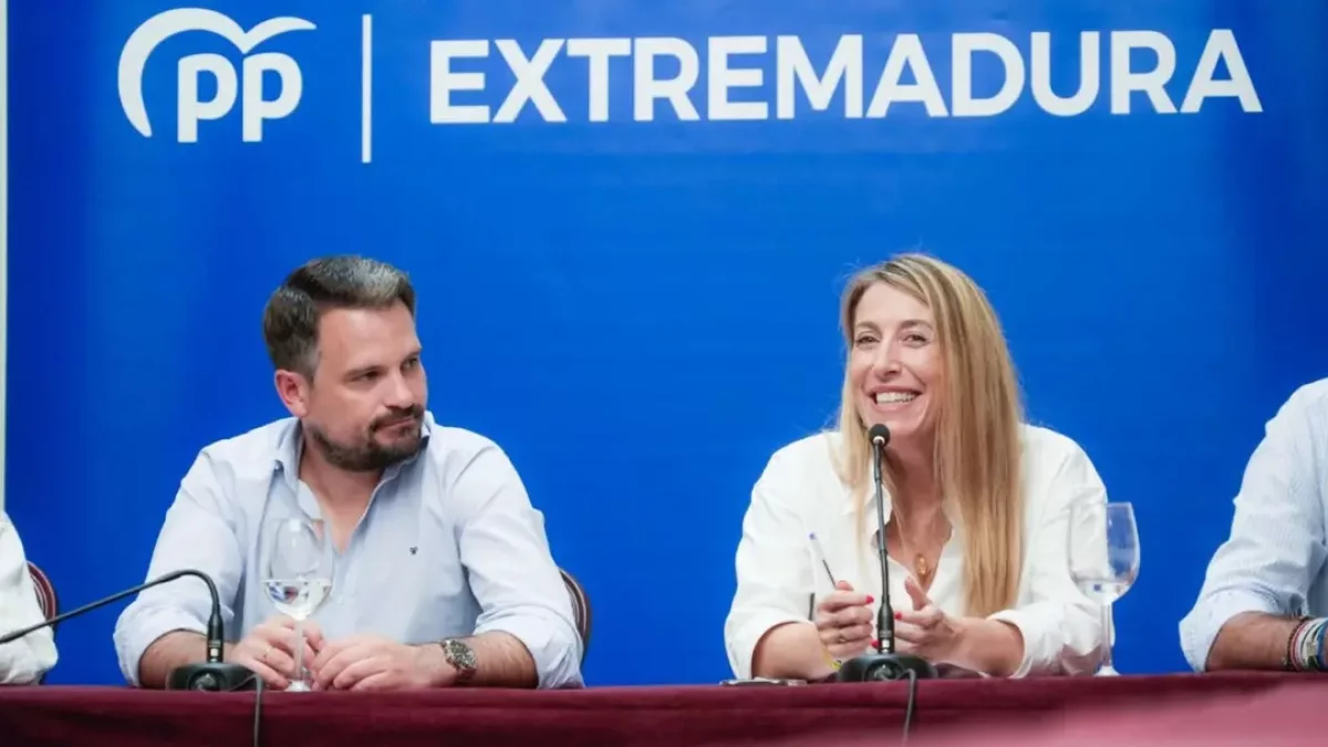 Abel Bautista, secretario general del PP regional y María Guardiola