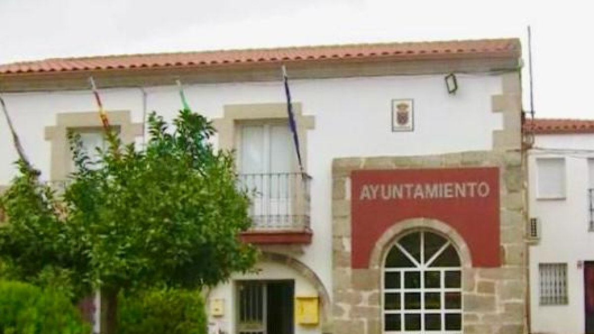 Ayuntamiento de Valdemorales. Cáceres