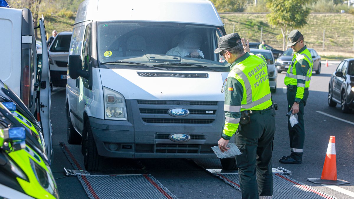 Campaña de la Guardia Civil de vigilancia de furgonetas.