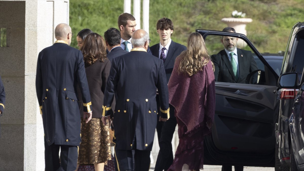 Juan Urdangarin, Pablo Urdangarin y Johanna Zott a su llegada al Palacio El Pardo-