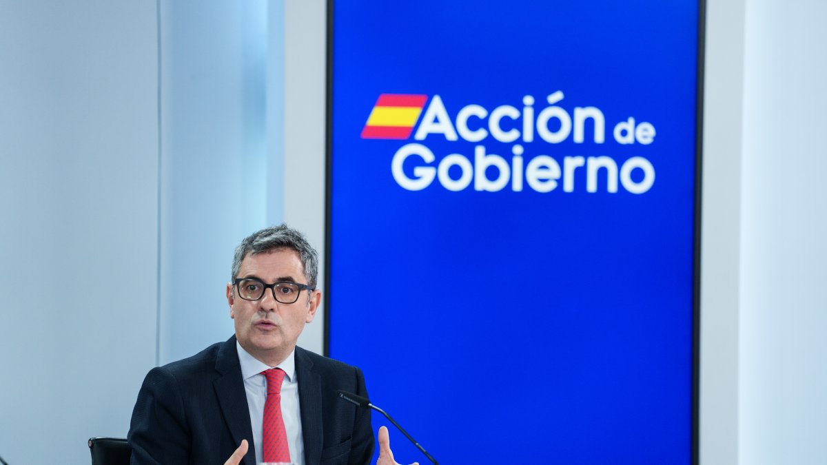 El ministro de Presidencia, Justicia y Relaciones con las Cortes , Félix Bolaños, durante la rueda de prensa tras el Consejo de Ministros.