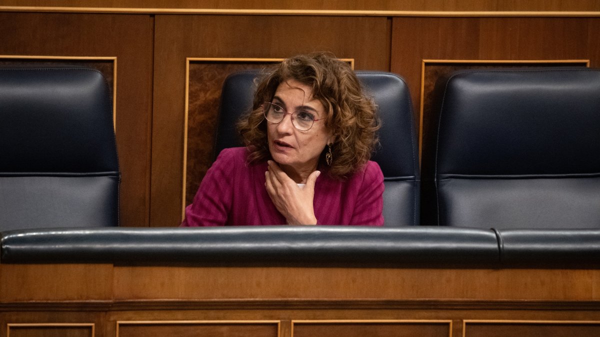 La vicepresidenta primera y ministra de Hacienda, María Jesús Montero.