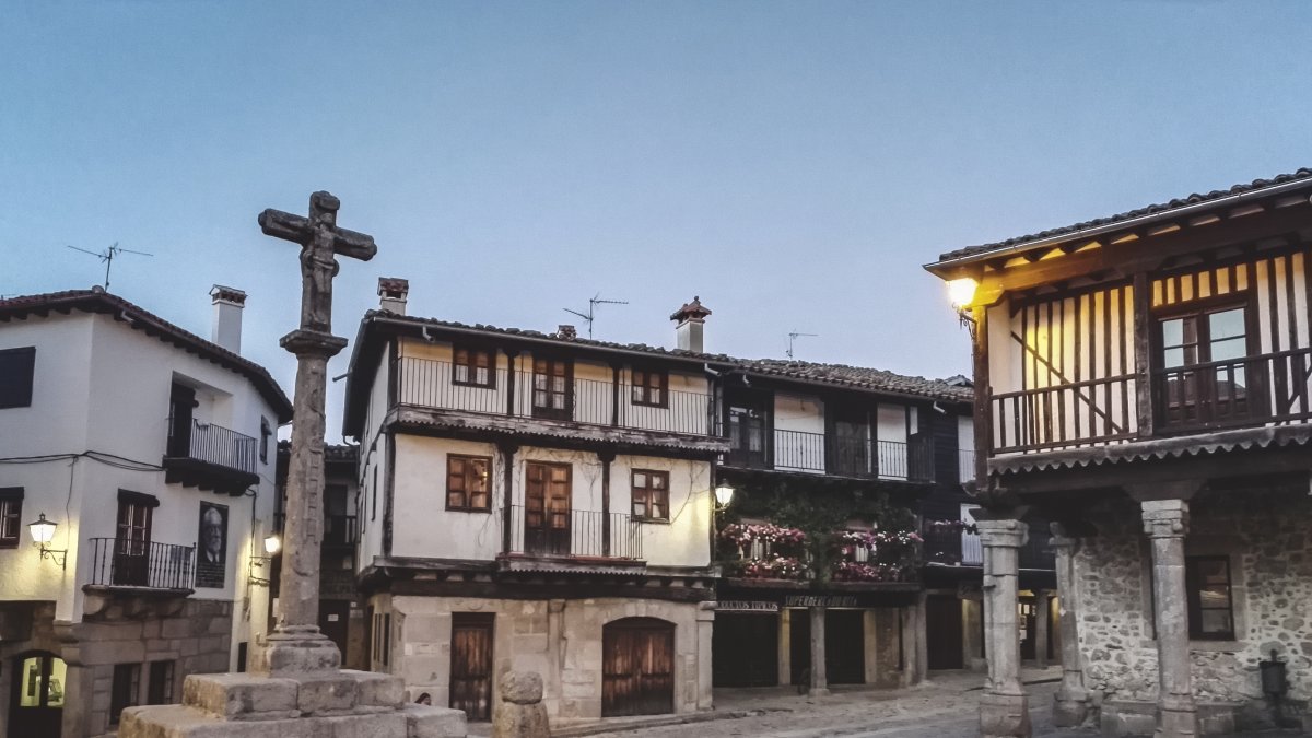 El pueblo salmantino que mantiene viva una de las arquitecturas tradicionales más bonitas
