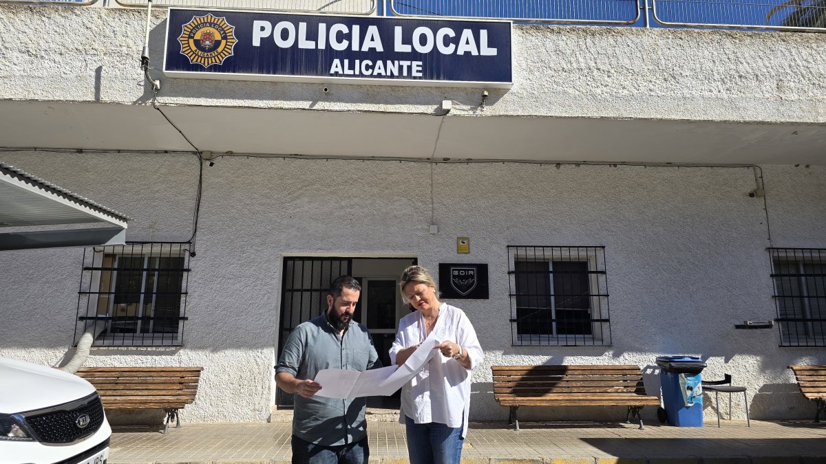 Actual retén de la Policia Local en el barrio Juan XXIII de Alicante.