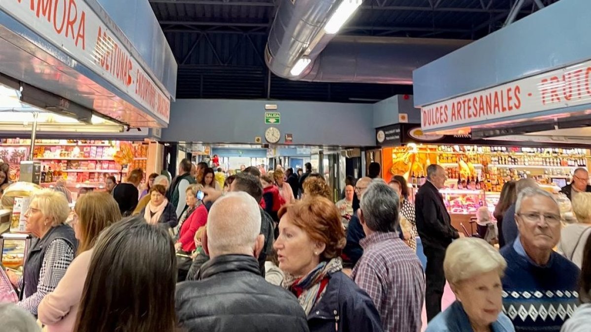 Uno de los mercados municipales de Alicante.