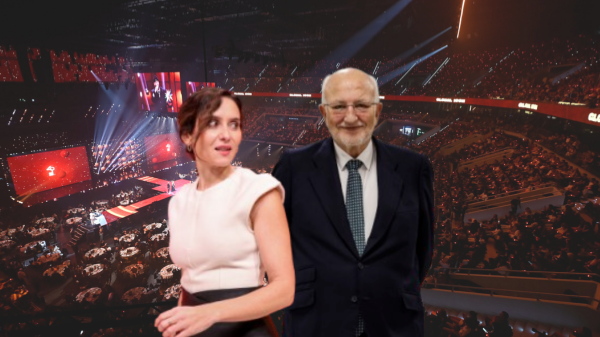 Isabel Díaz Ayuso y Juan Roig con el Roig Arena de fondo durante la celebración de Los 40 Music Awards