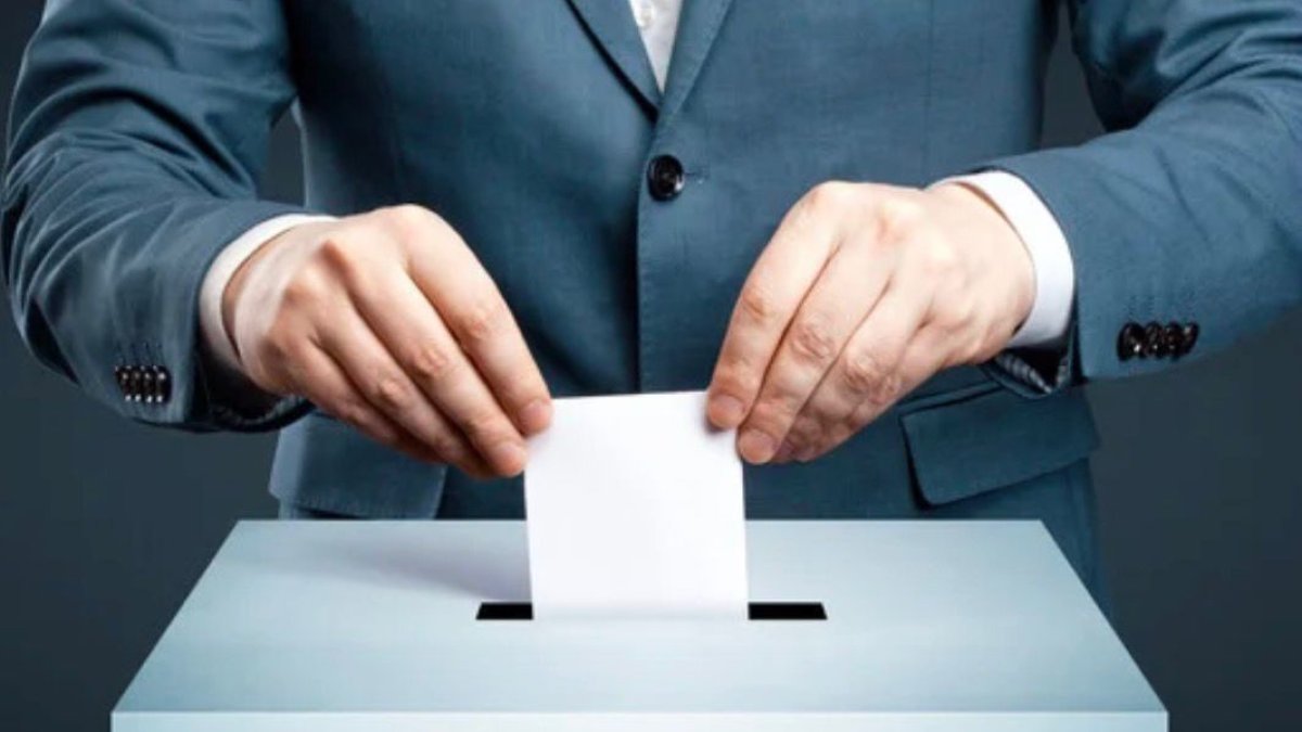 Ciudadano ejerciendo su derecho al voto