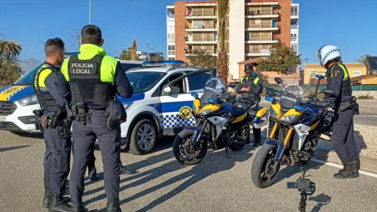 Policía local de Alicante.