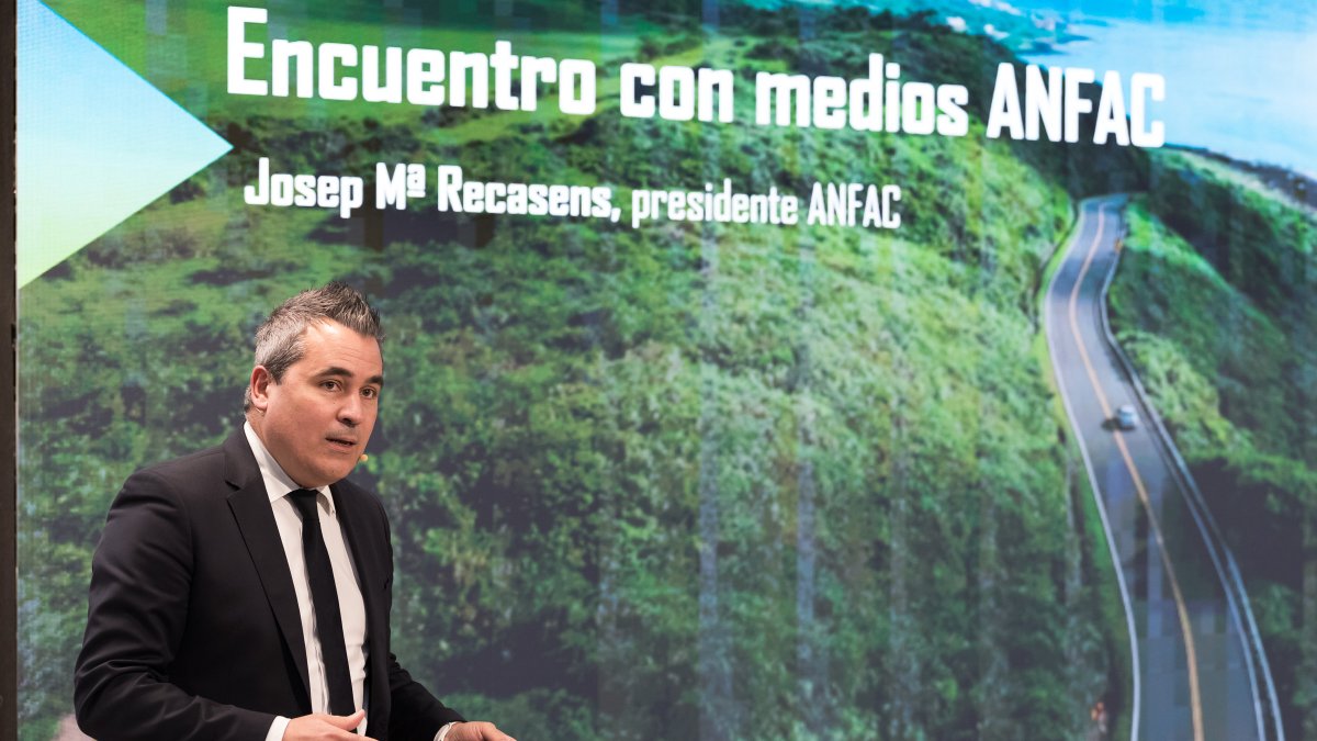 José María Recasens, presidente de Anfac, en el encuentro con los medios dic 2025